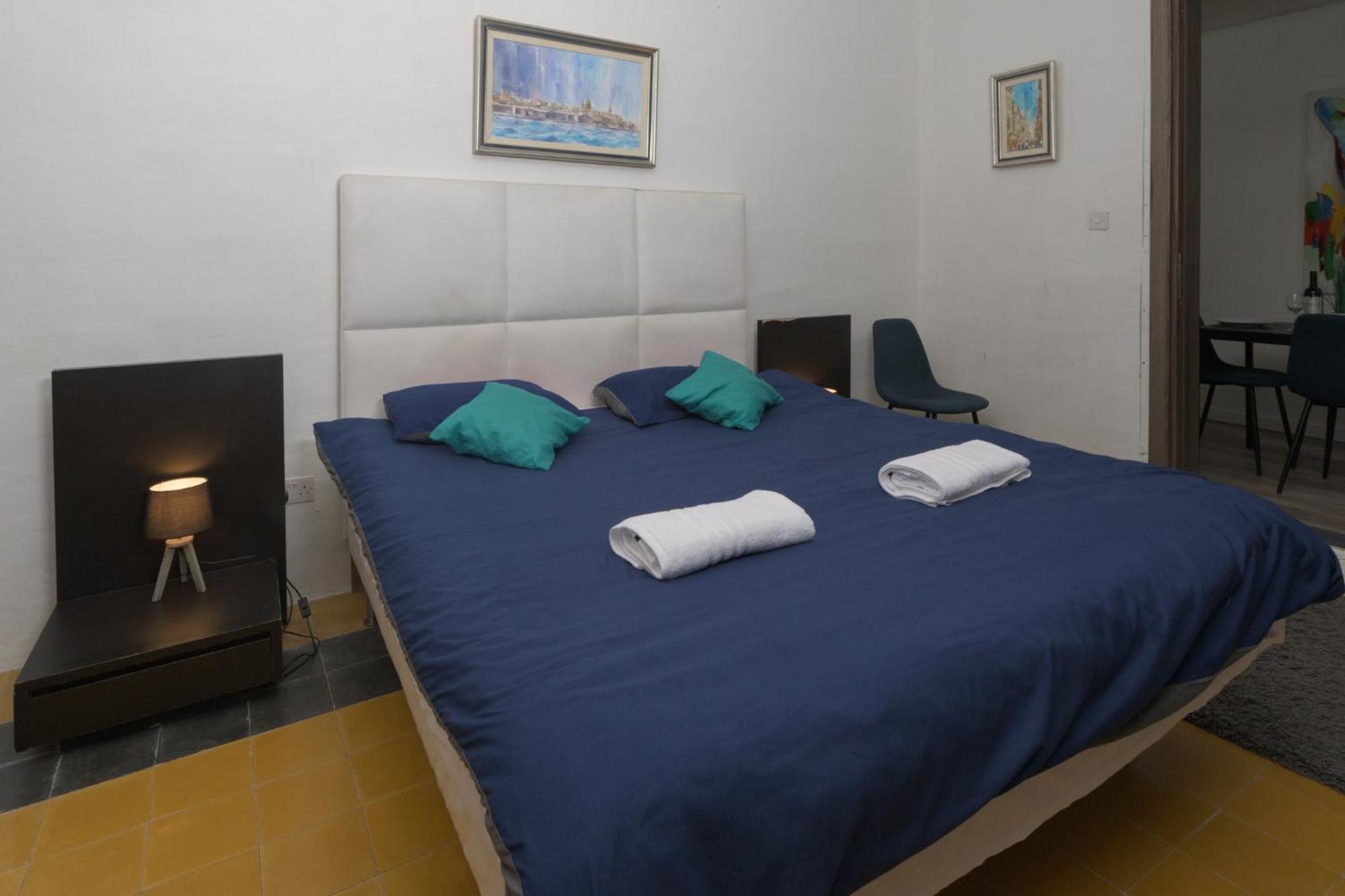 Stylish Valletta 2 Bedrooom City Centre Apartment With Terrace 外观 照片